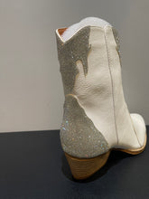 Load image into Gallery viewer, Harper White Rhinestone Western Boots

