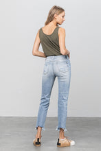 Load image into Gallery viewer, Callie Mid Rise Jeans
