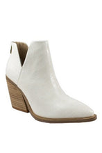 Load image into Gallery viewer, Dean Croc Booties
